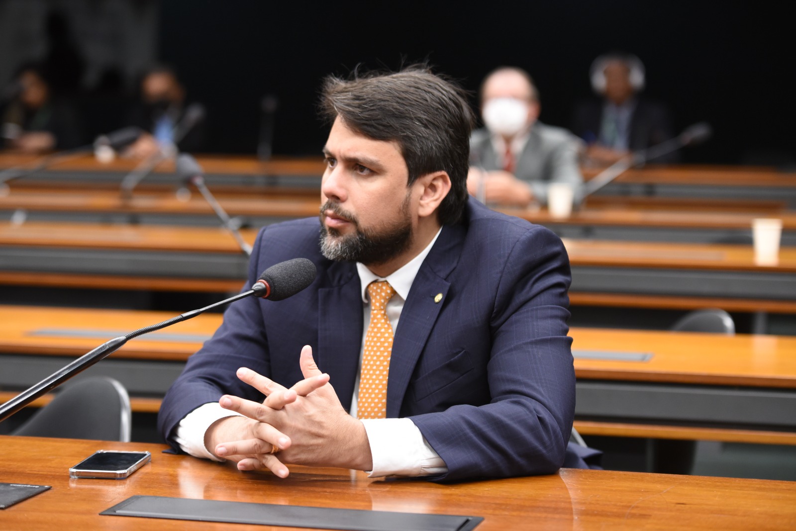 Pedro Lucas Fernandes apresenta emenda para assegurar benefícios em dobro para autistas