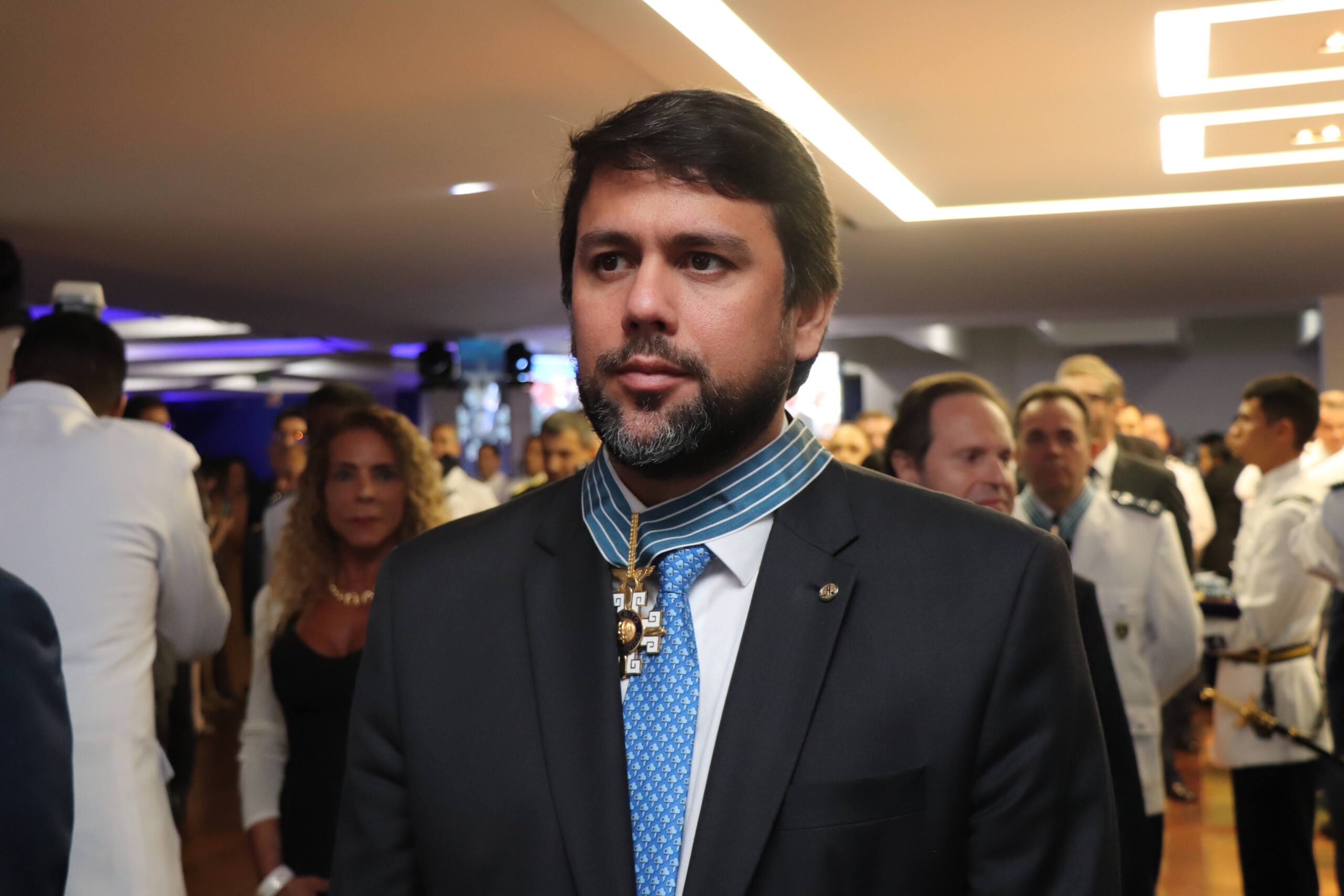 Pedro Lucas Fernandes recebe medalha da Ordem do Mérito Aeronáutico